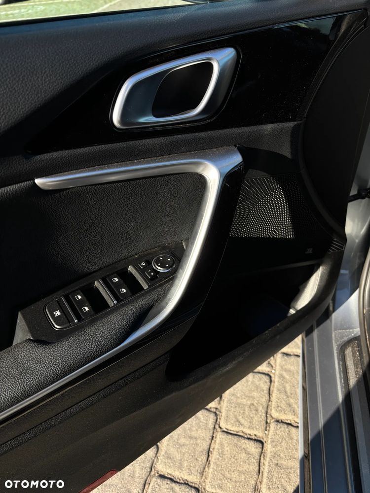 Kia ProCeed - 23