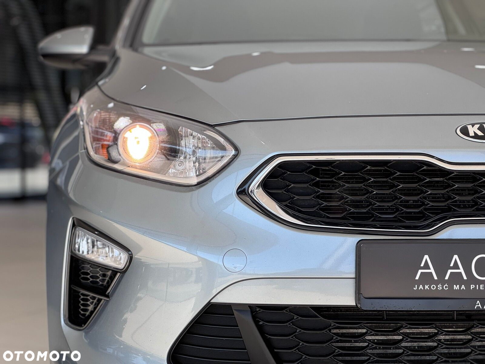 Kia Ceed - 40