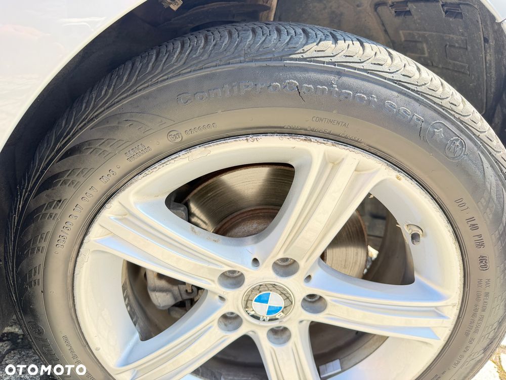 BMW Seria 3 320i xDrive - 16