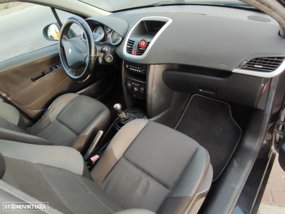 Peugeot 207 SW 1.4 Premium - 12