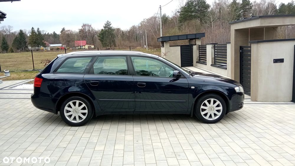 Audi A4 Avant 2.0 TDI DPF - 11