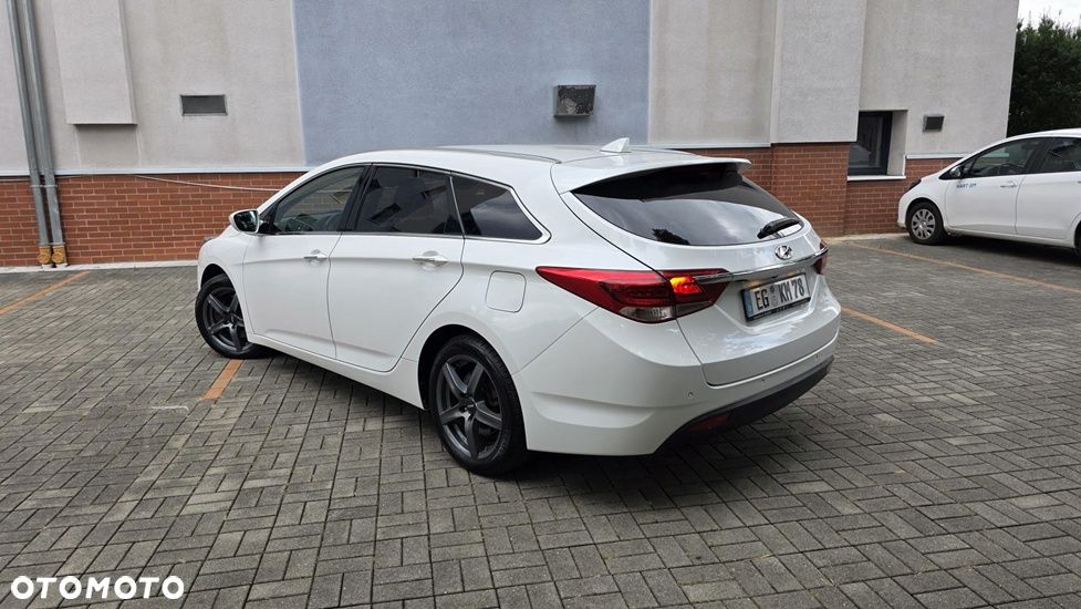 Hyundai i40 1.7 CRDi Premium DCT - 13