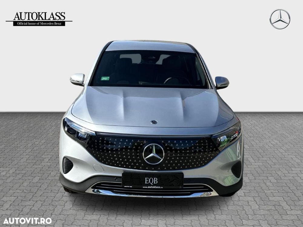Mercedes-Benz EQB - 8