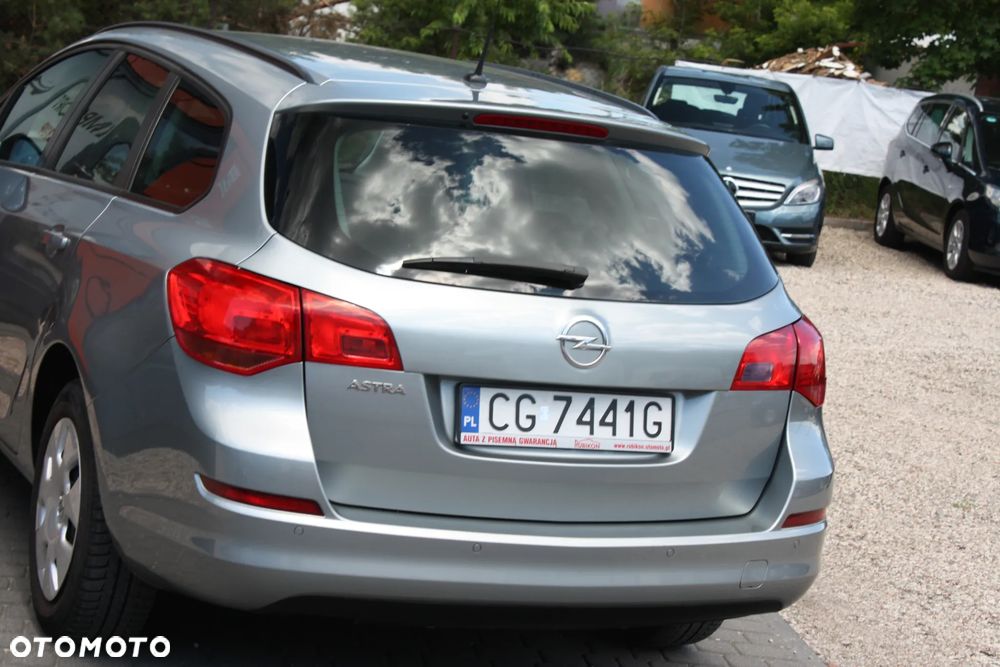 Opel Astra 1.6 Automatik Innovation - 17