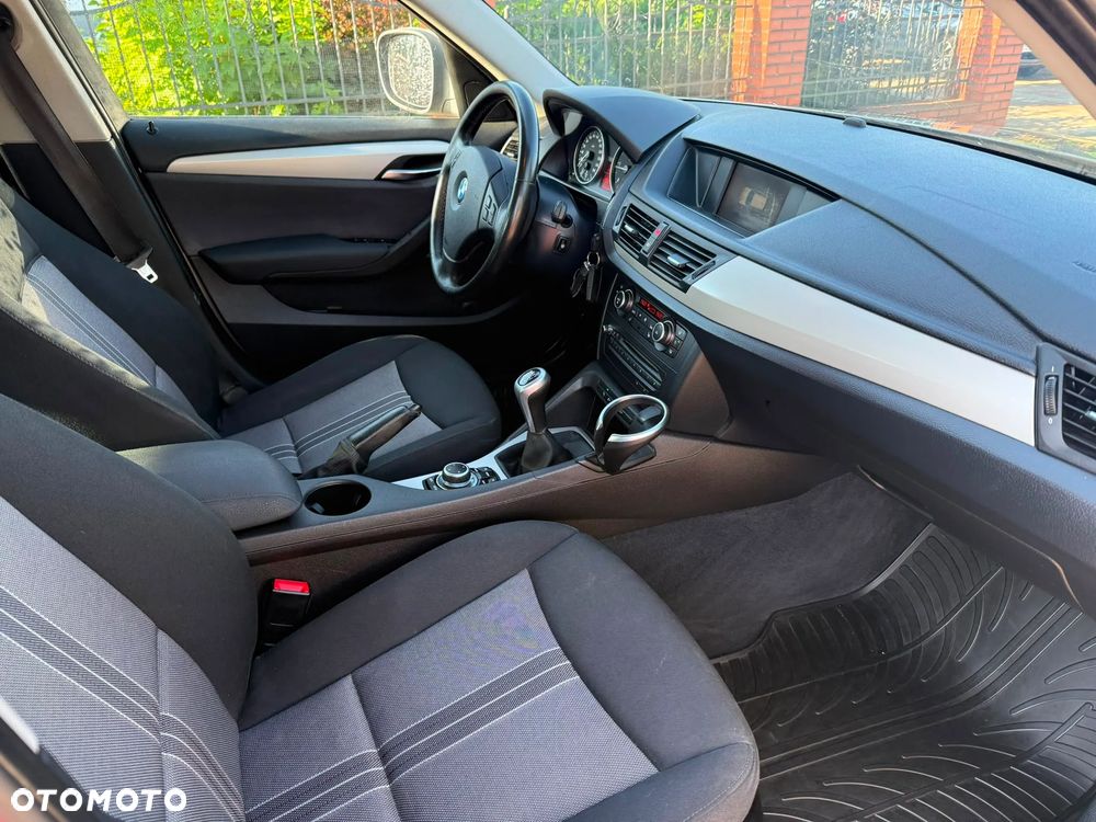 BMW X1 xDrive20d - 8