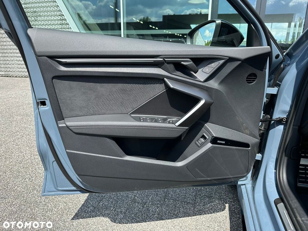 Audi RS3 Sportback - 13