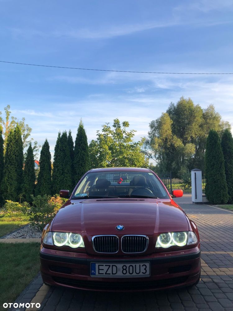 BMW Seria 3 318i - 6
