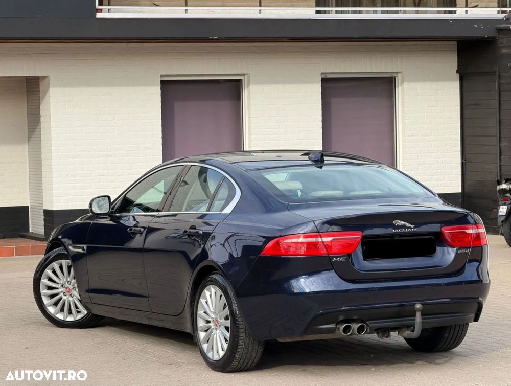 Jaguar XE 20d Aut. Prestige - 24