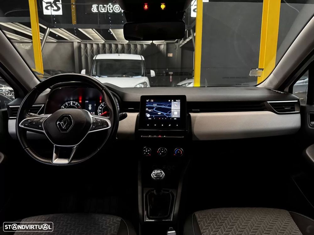 Renault Clio TCe 90 EVOLUTION - 17