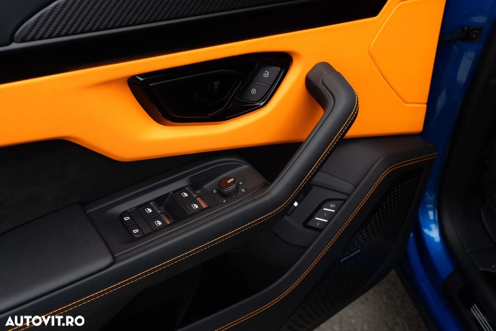 Lamborghini URUS - 19