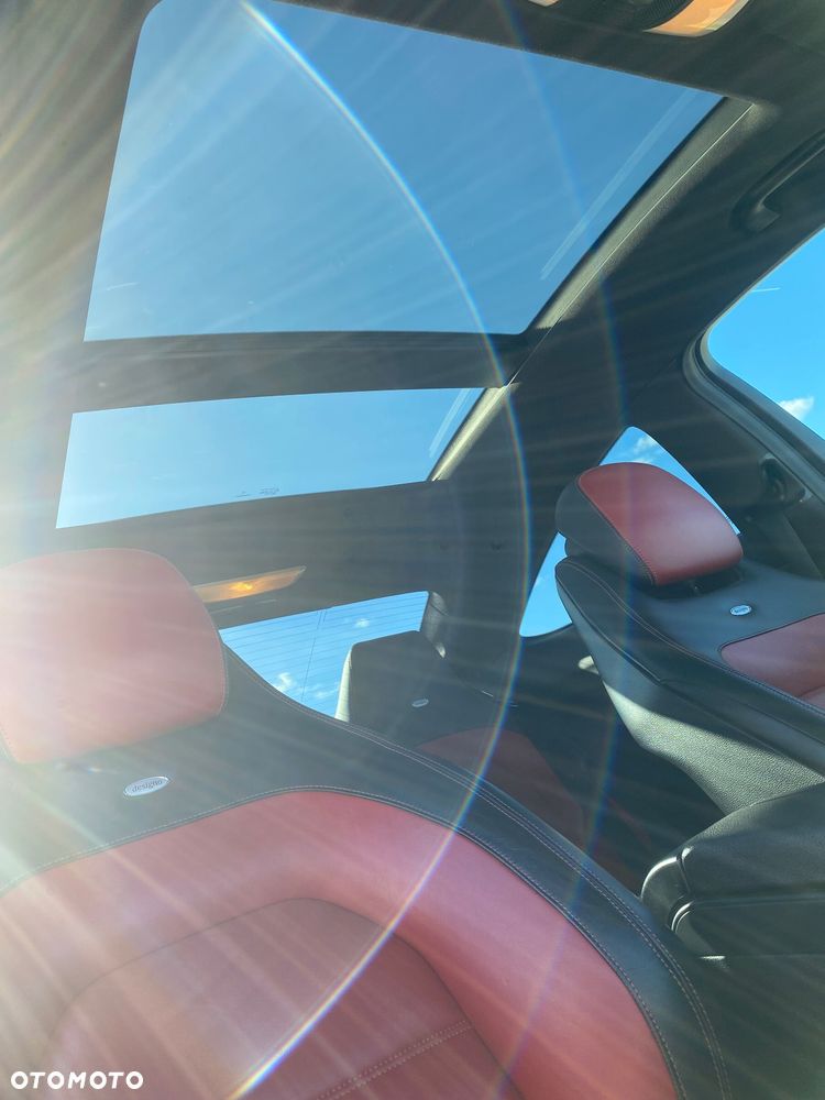Mercedes-Benz Klasa C 250 CGI BlueEff Sport - 27