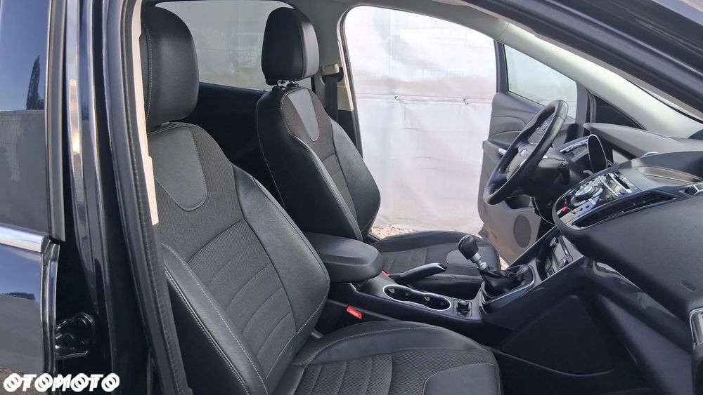 Ford Kuga 2.0 TDCi 4WD Titanium - 16