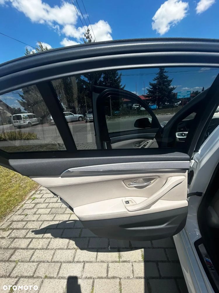 BMW Seria 5 535i Touring Sport-Aut Luxury Line - 8