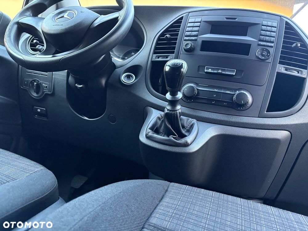 Mercedes-Benz Vito - 21