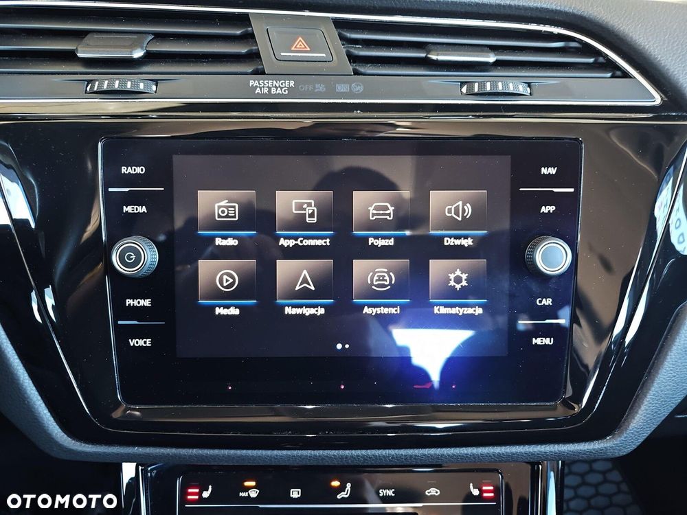 Volkswagen Touran - 15