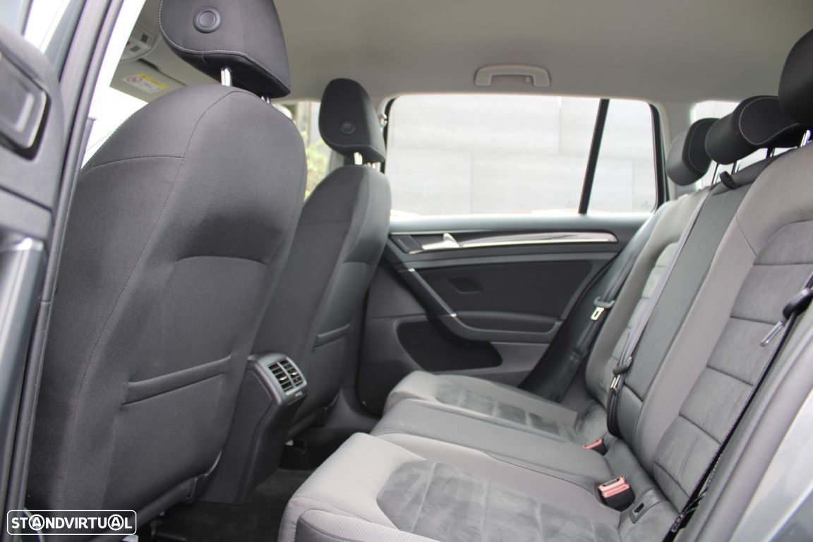 VW Golf Variant 1.6 TDi Highline - 12