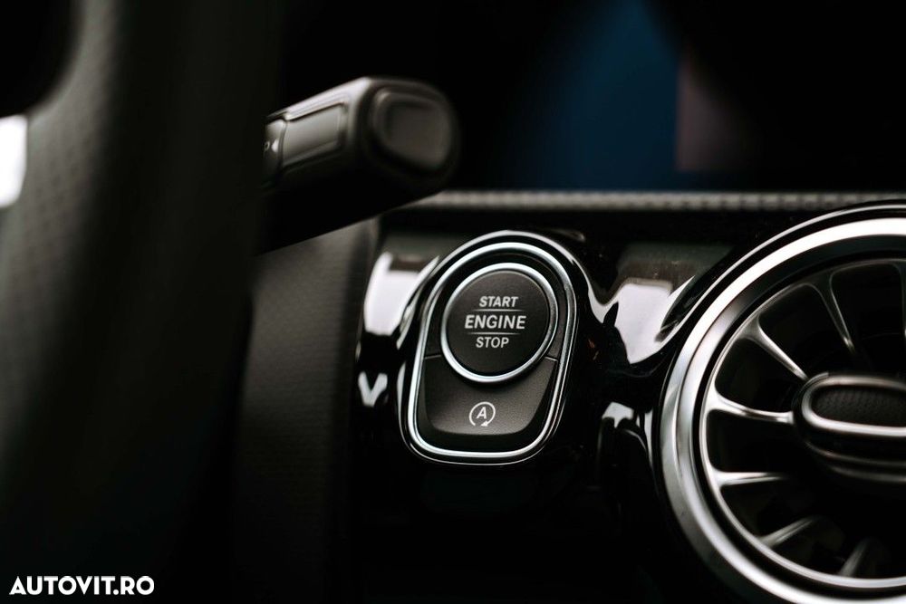 Mercedes-Benz A - 22