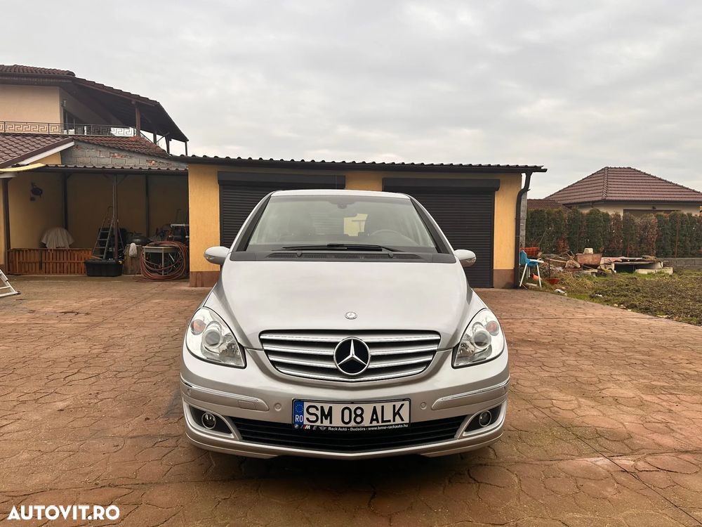 Mercedes-Benz B 180 - 6
