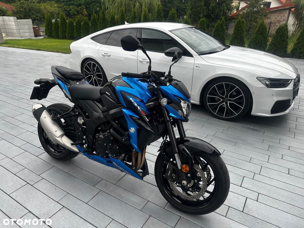 Suzuki GSX - 9