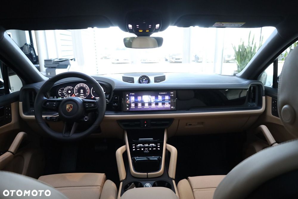 Porsche Cayenne - 9