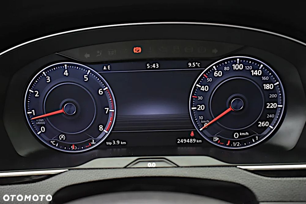 Volkswagen Passat - 19