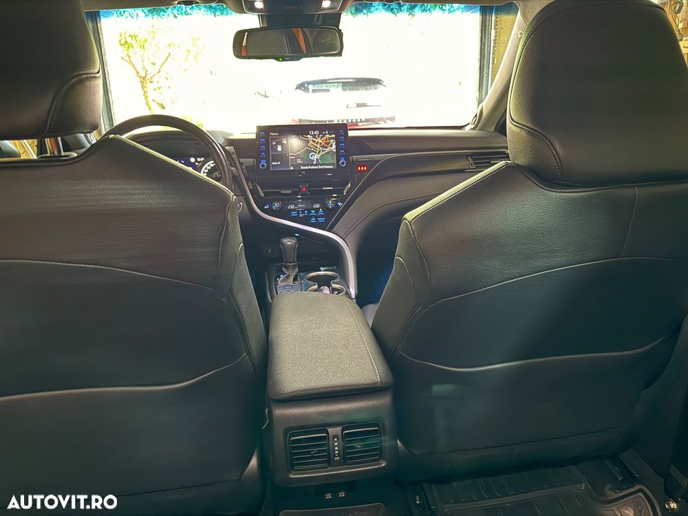 Toyota Camry 2.5 Exclusive - 10
