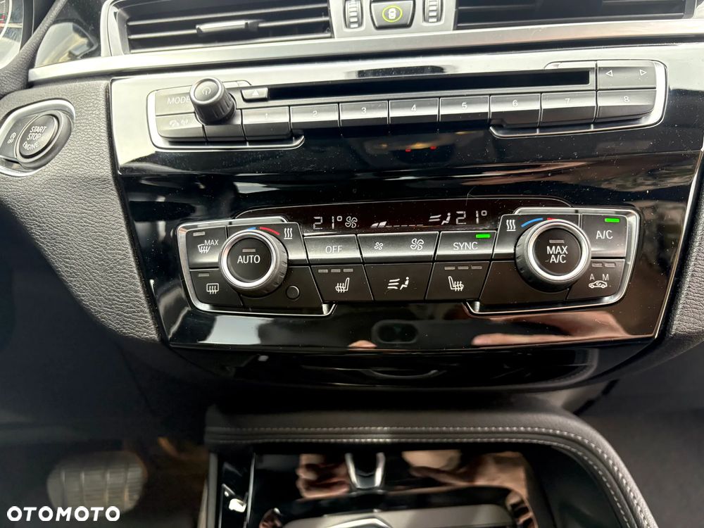 BMW X1 xDrive20d xLine - 24