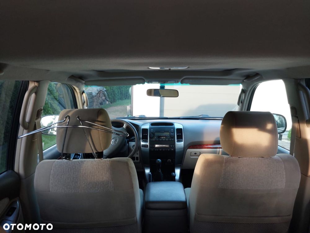 Toyota Land Cruiser - 27