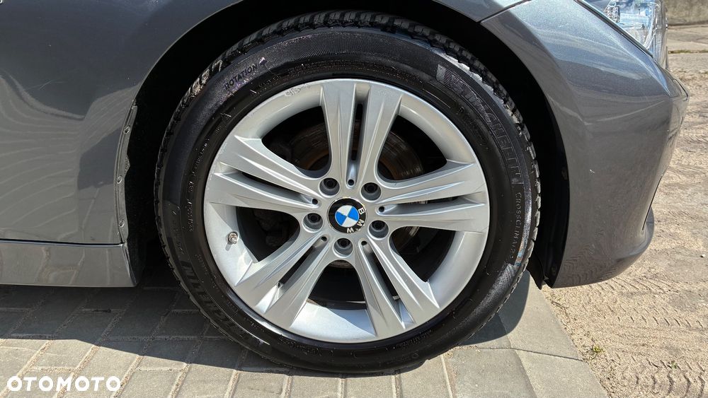 BMW Seria 3 318d Sport Line - 17