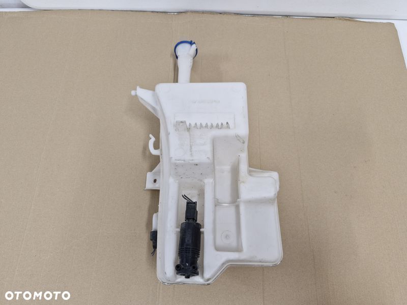 volvo v40 2 ii zbiornik zbiorniczek płynu do spryskiwaczy 31391616 - 2