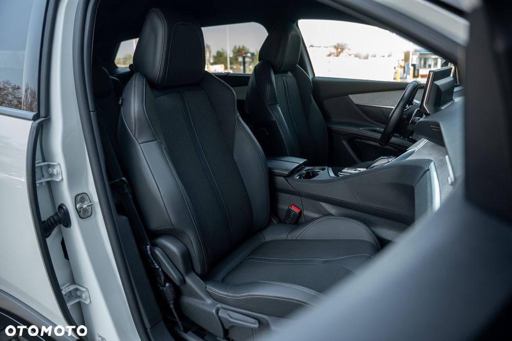 Peugeot 5008 BlueHDi 180 EAT8 GT Pack - 25