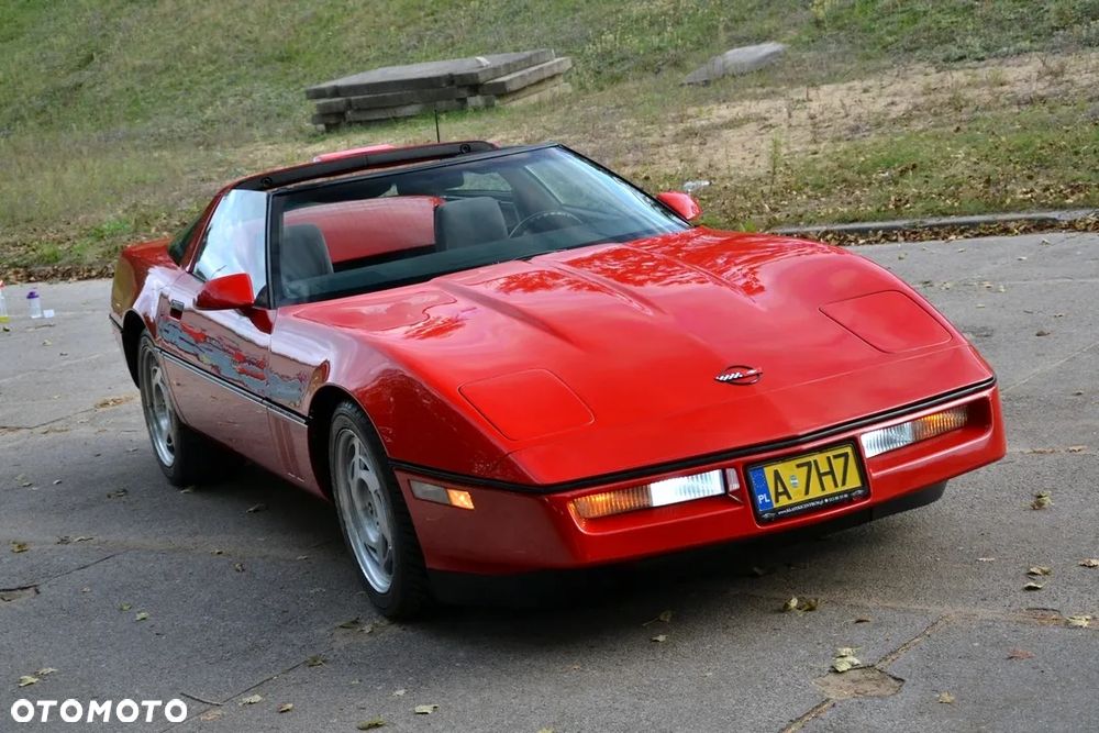 Chevrolet Corvette - 21
