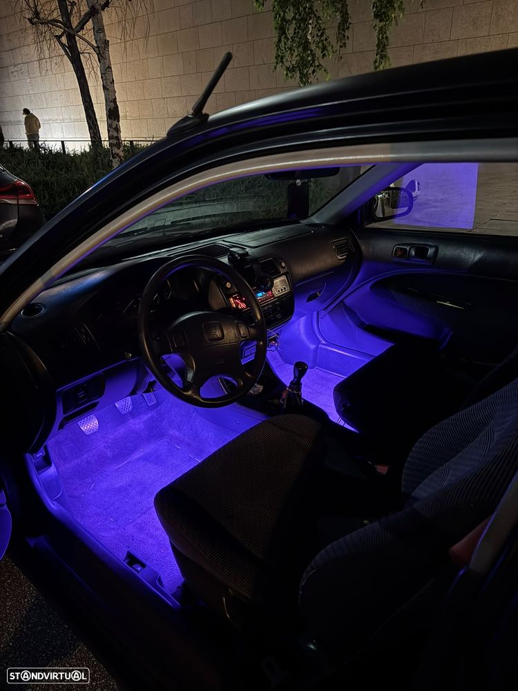 Honda Civic 1.4i S - 8