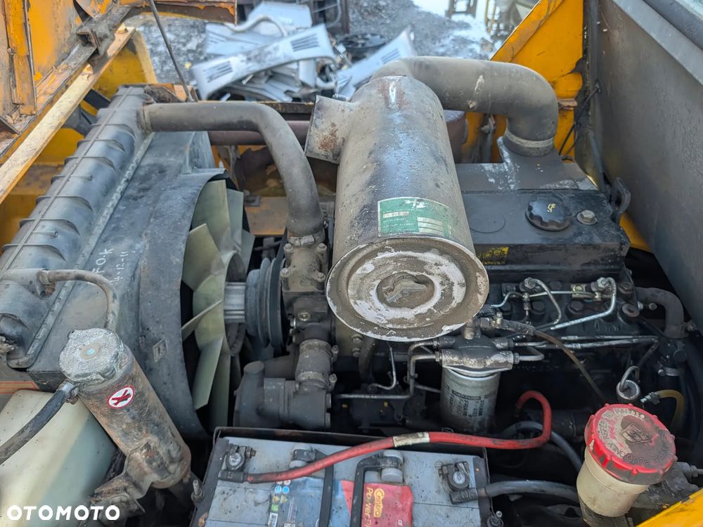 JCB 926 Terenowy 4x4 - 12