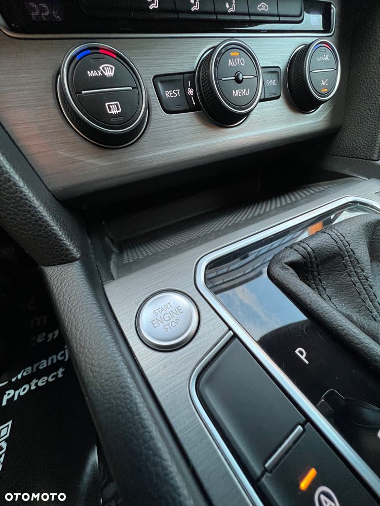 Volkswagen Passat 1.5 TSI EVO Essence DSG - 34
