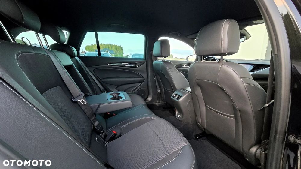 Opel Insignia 2.0 CDTI Business Elegance S&S - 33