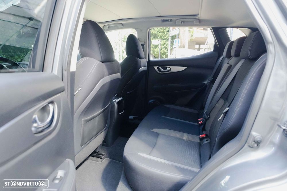 Nissan Qashqai 1.5 dCi N-Connecta - 20