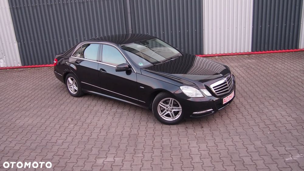 Mercedes-Benz Klasa C 180 Kompressor BlueEFFICIENCY Elegance - 2