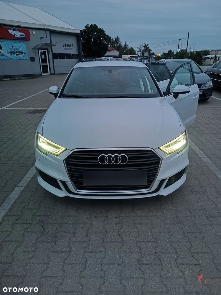 Audi A3 Sportback 2.0 TDI - 11