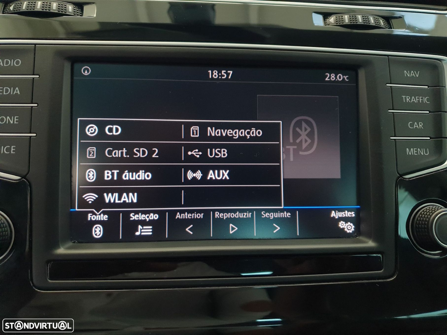 VW Golf Variant 1.6 TDi BlueMotion Allstar - 22