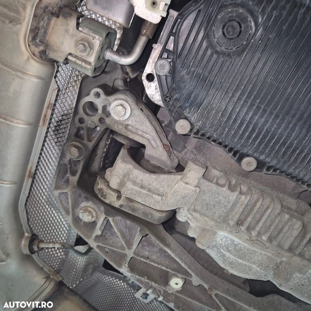 BMW Seria 5 520d xDrive Aut. - 37