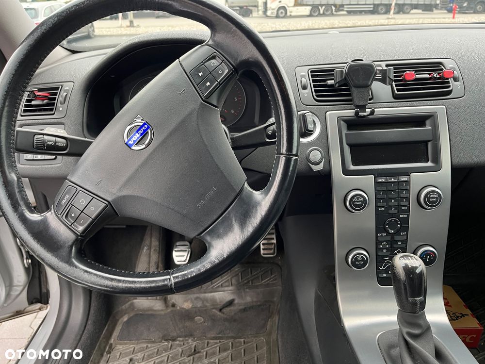 Volvo C30 2.0D Momentum - 7