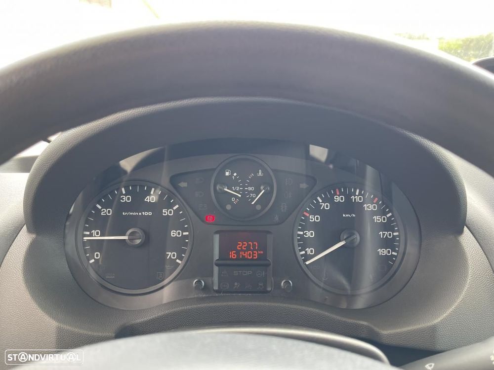Peugeot Expert 2.0 HDI VAN - 17