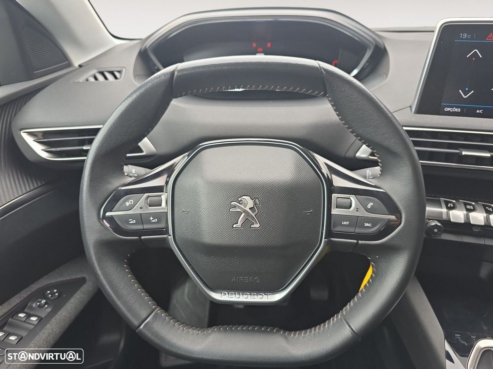 Peugeot 3008 1.5 BlueHDi Style — fotografia 12