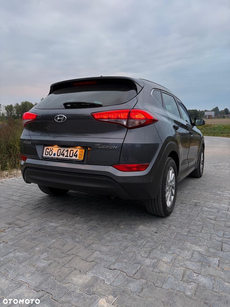 Hyundai Tucson 1.7 CRDI BlueDrive Design 2WD DCT - 11