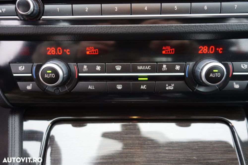 BMW Seria 5 530d xDrive - 30