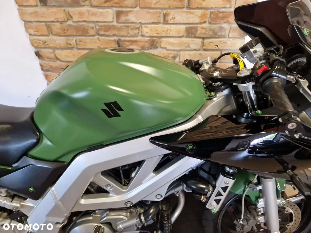 Suzuki SV - 12