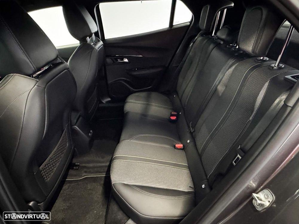 Peugeot 2008 1.2 PureTech GT Pack EAT8 - 7