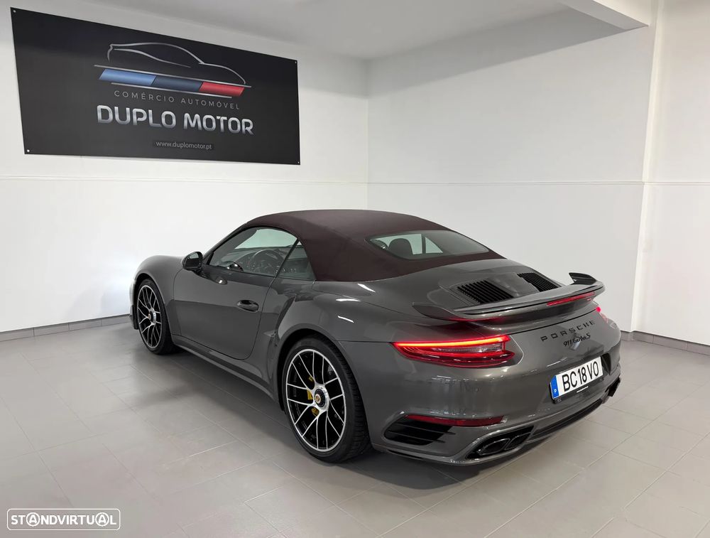 Porsche 911 (991) Turbo S - 15