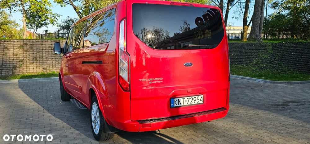Ford Tourneo Custom - 16